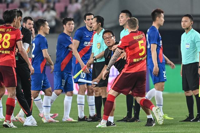 马德兴：中足联该行动了 中超征战亚冠的六大建议